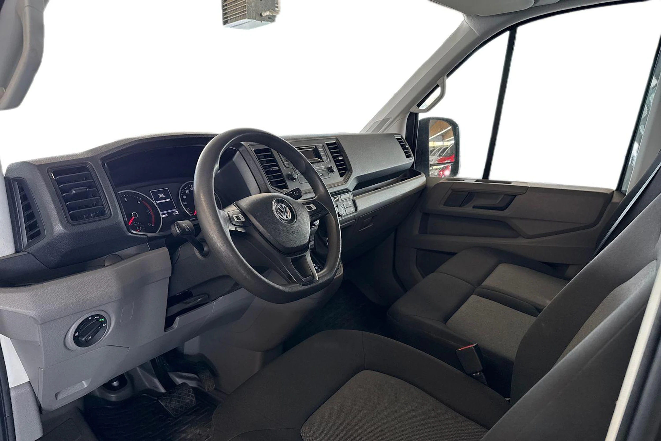 harmaa Volkswagen Crafter 2018 kuva 3.