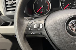harmaa Volkswagen Crafter 2018 kuva 15.