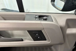 harmaa Volkswagen Crafter 2018 kuva 21.