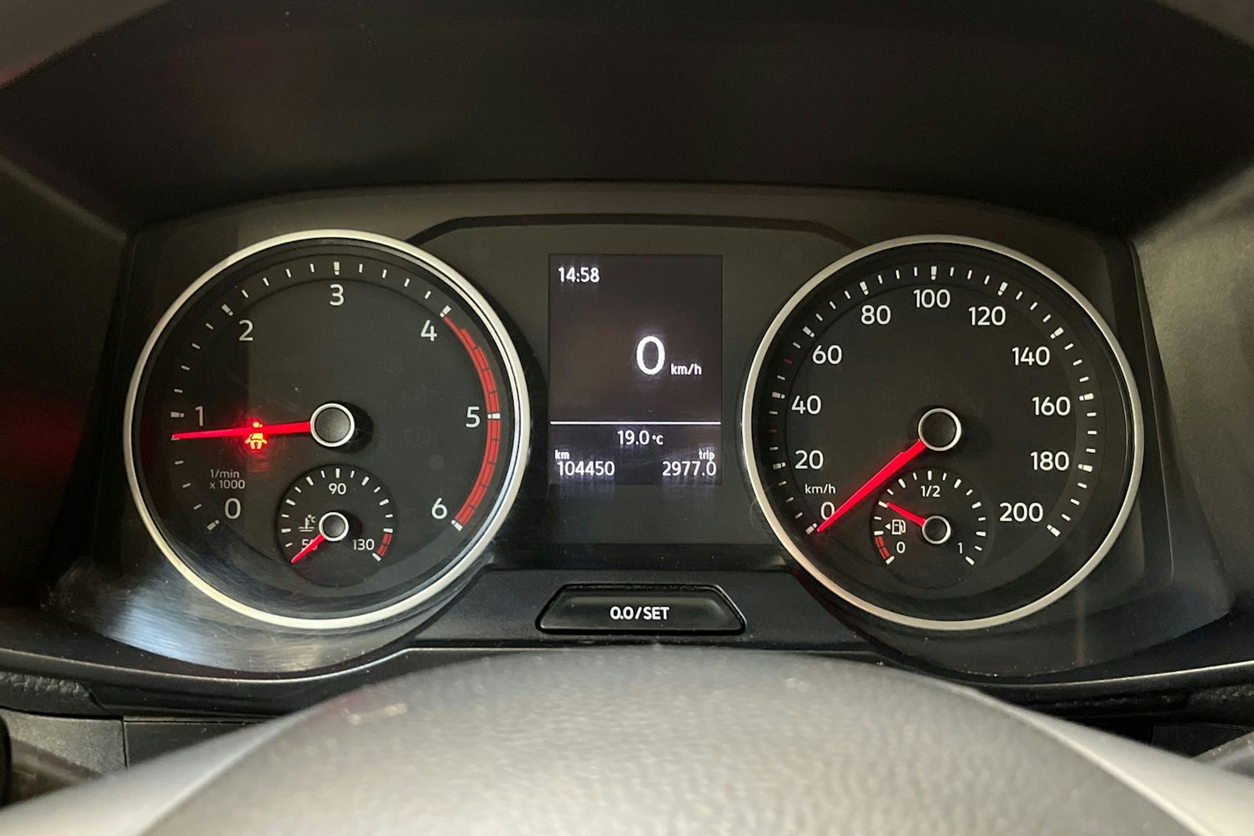 sininen Volkswagen Crafter 2018 kuva 13.