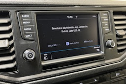 sininen Volkswagen Crafter 2018 kuva 15.