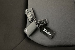 sininen Volkswagen Crafter 2018 kuva 19.