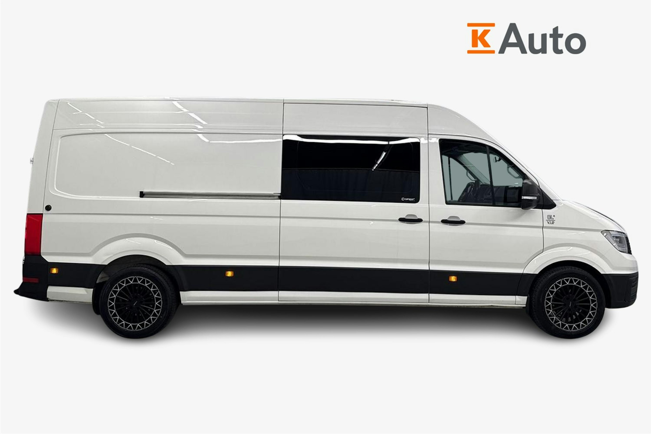 valkoinen Volkswagen Crafter 2018 kuva 7.