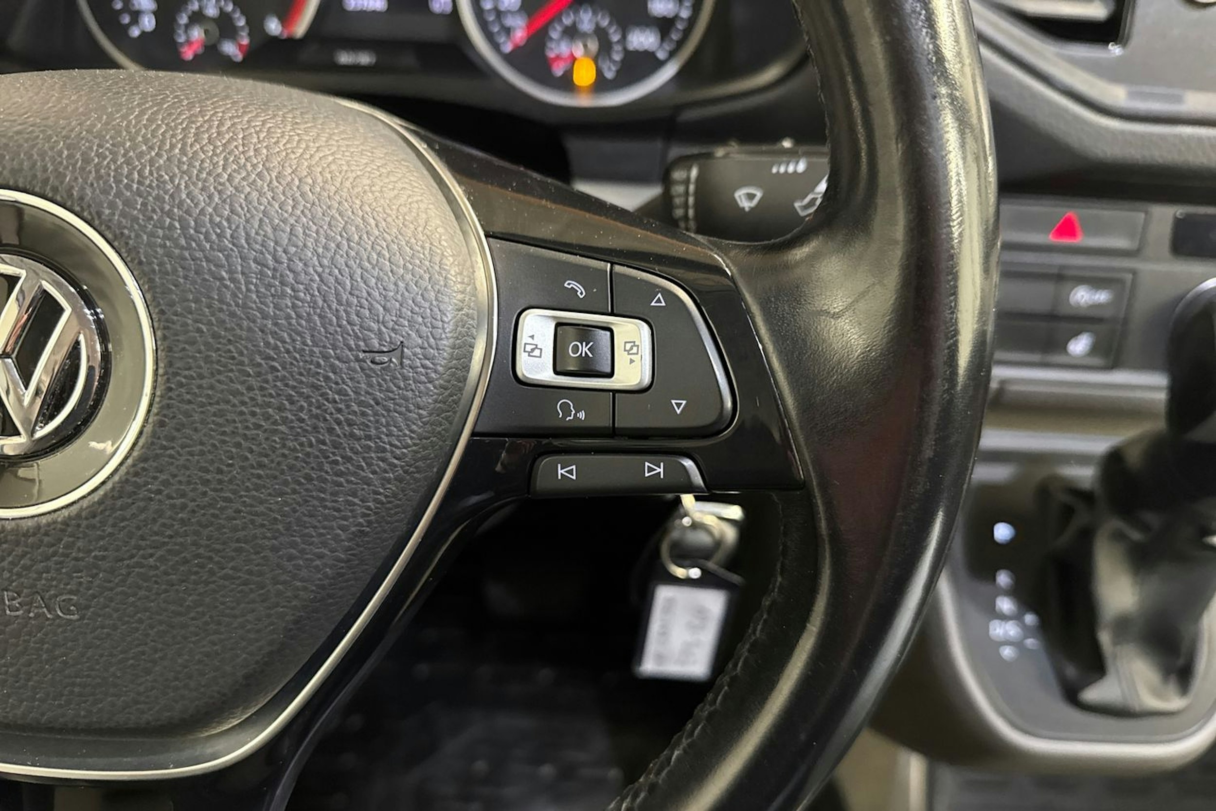 valkoinen Volkswagen Crafter 2018 kuva 20.