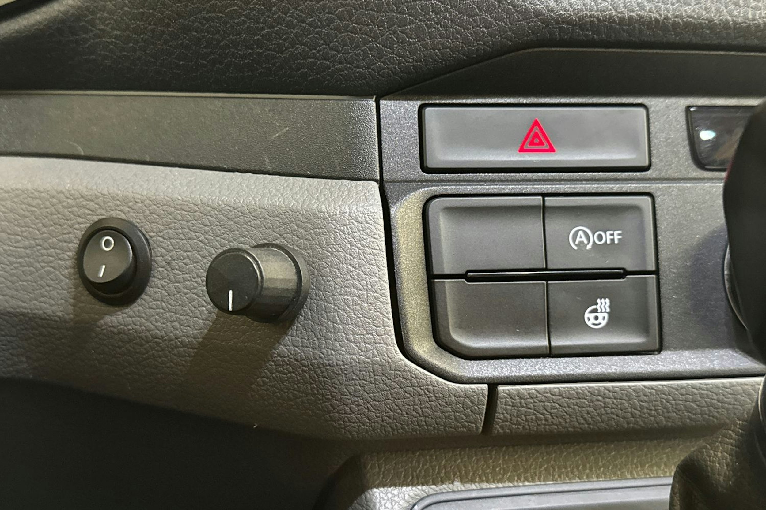 valkoinen Volkswagen Crafter 2018 kuva 25.