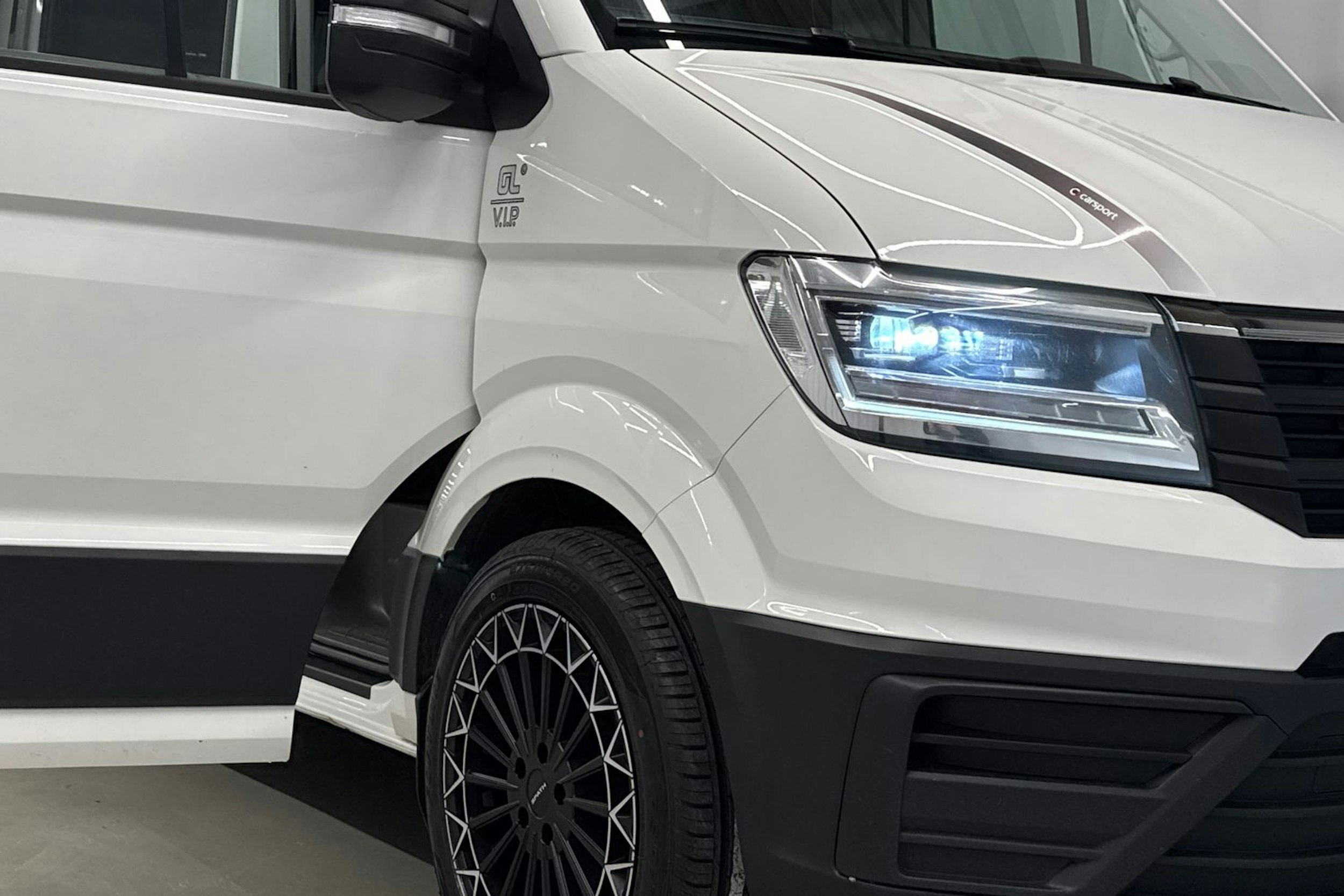 valkoinen Volkswagen Crafter 2018 kuva 30.