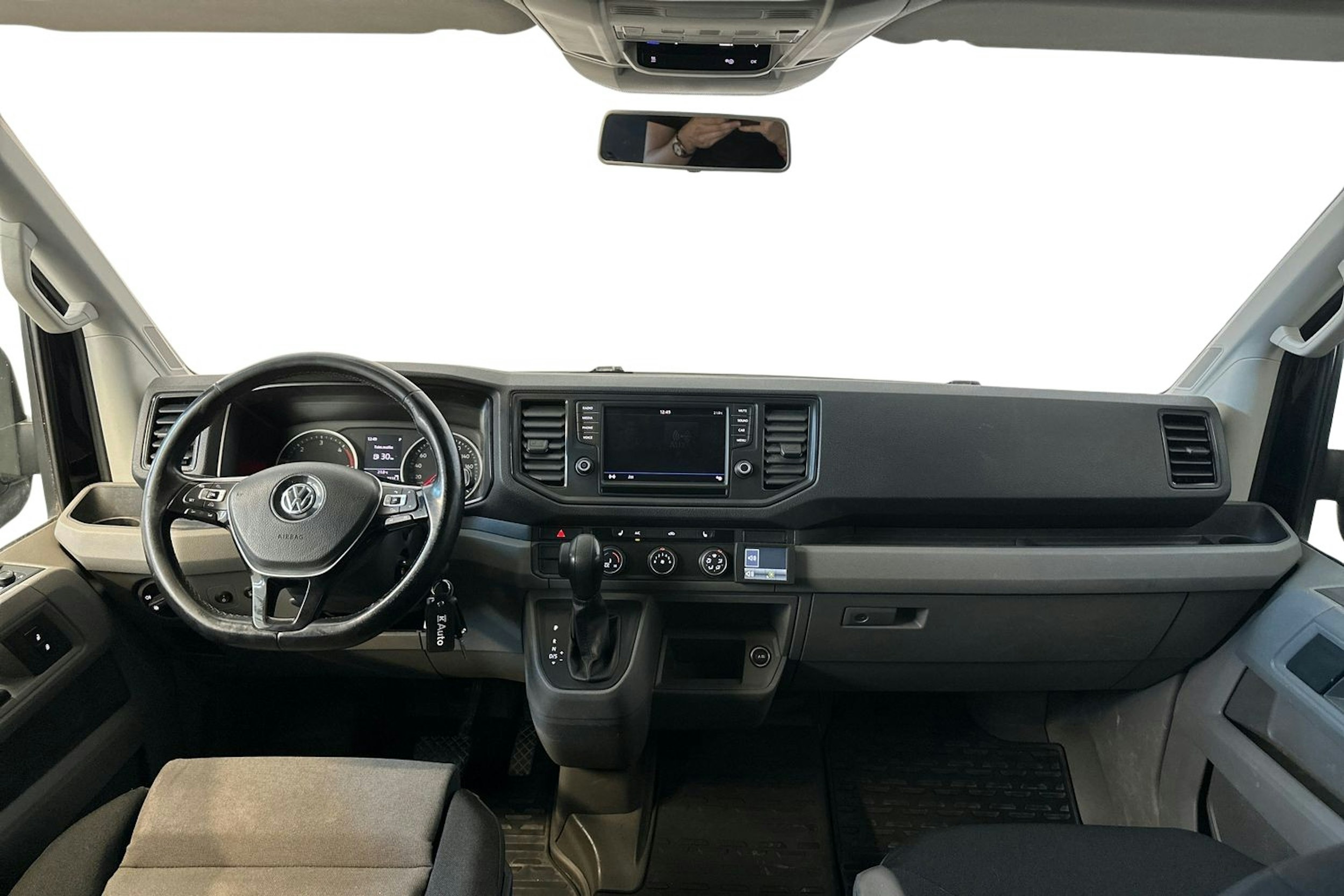 musta Volkswagen Crafter 2018 kuva 9.