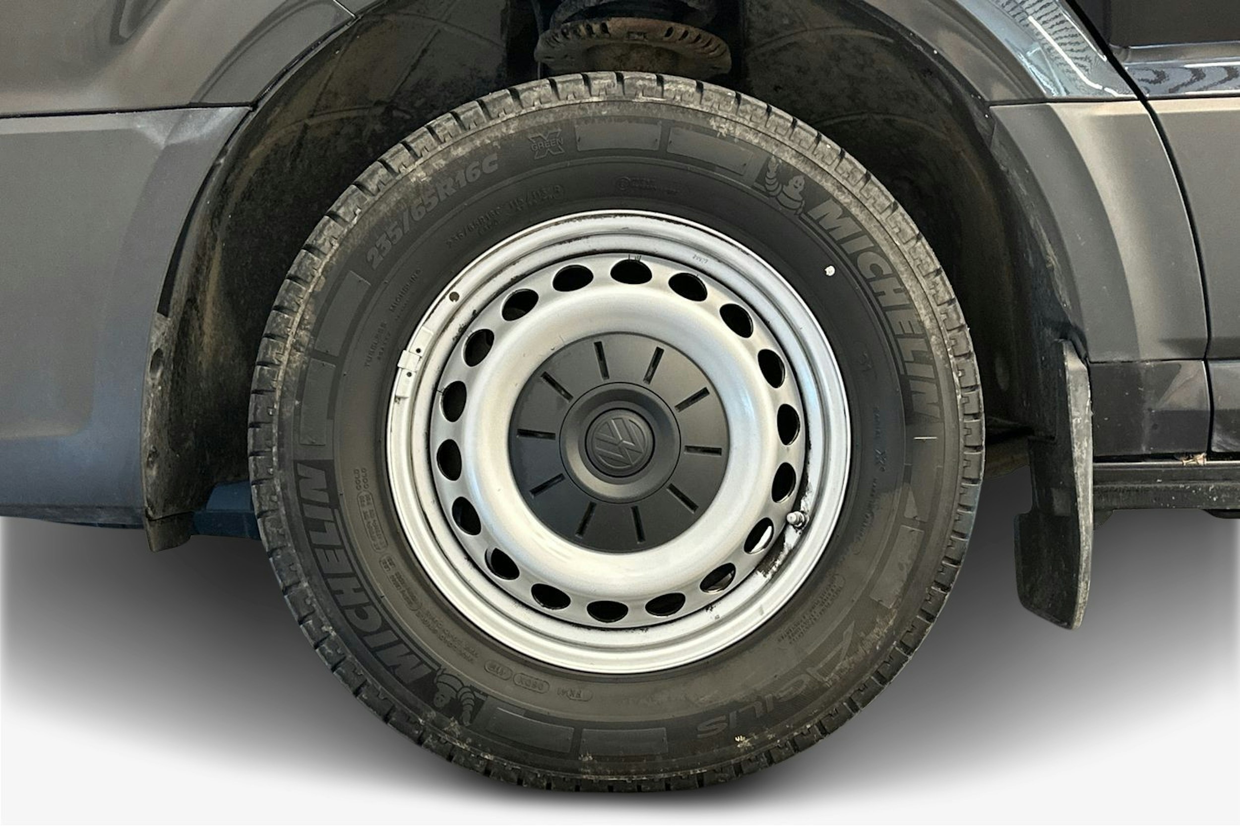 musta Volkswagen Crafter 2018 kuva 11.