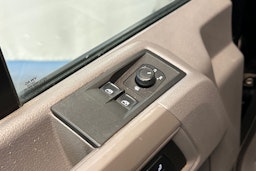 musta Volkswagen Crafter 2018 kuva 15.