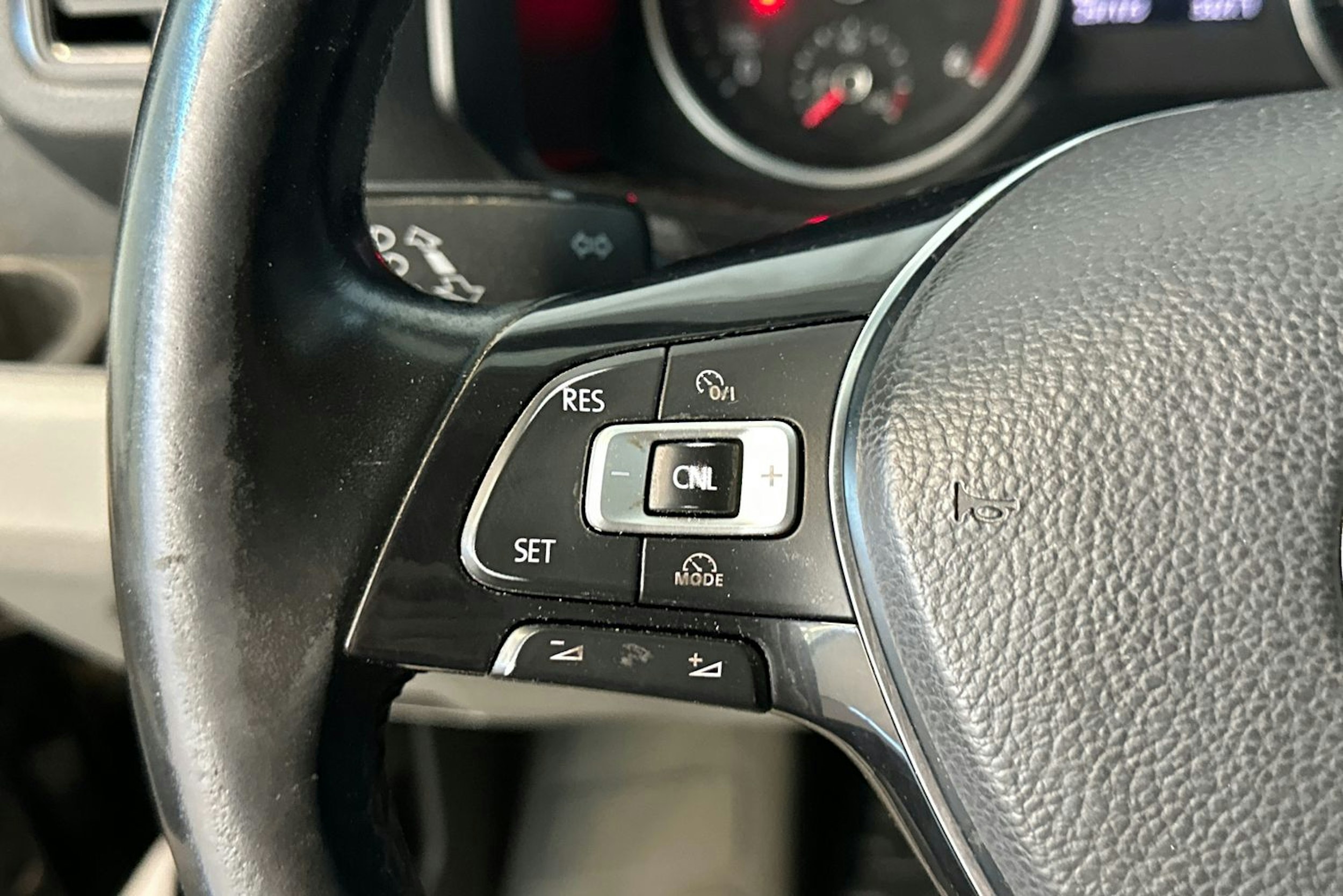 musta Volkswagen Crafter 2018 kuva 17.