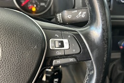 musta Volkswagen Crafter 2018 kuva 18.
