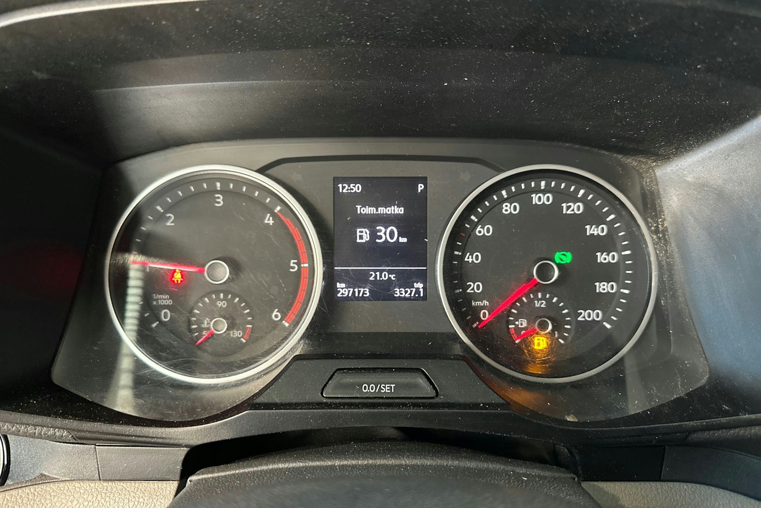 musta Volkswagen Crafter 2018 kuva 19.
