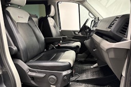 met. harmaa Volkswagen Crafter 2018 kuva 17.