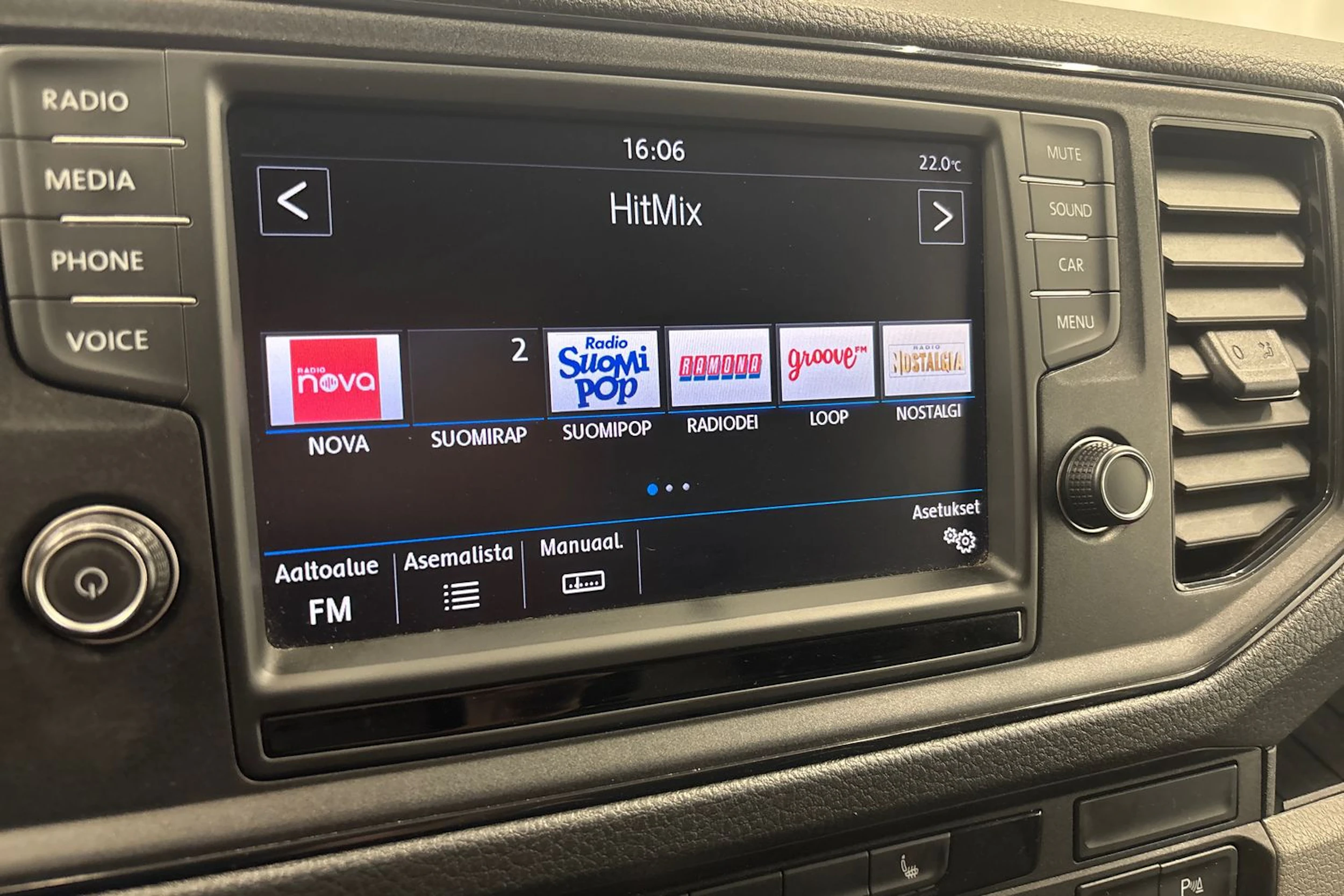 harmaa Volkswagen Crafter 2018 kuva 13.
