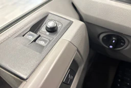 harmaa Volkswagen Crafter 2018 kuva 18.