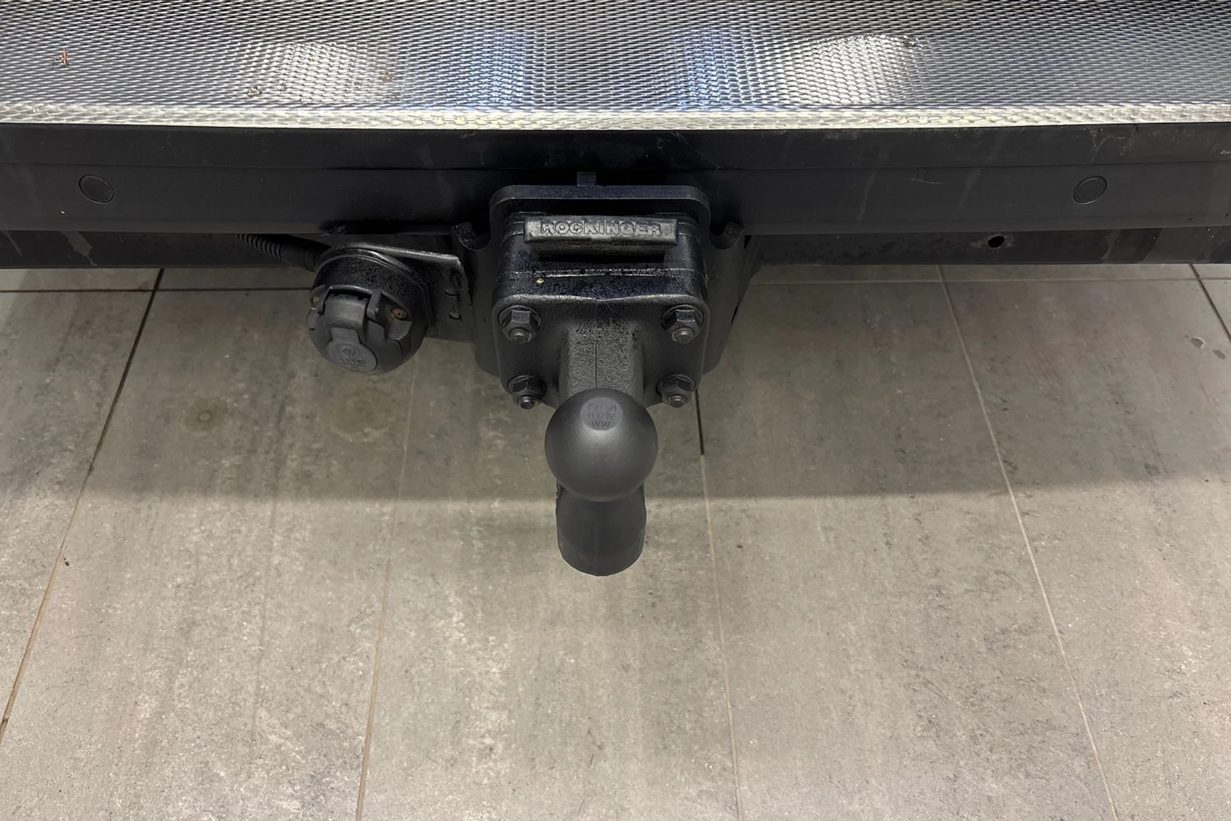 harmaa Volkswagen Crafter 2018 kuva 23.