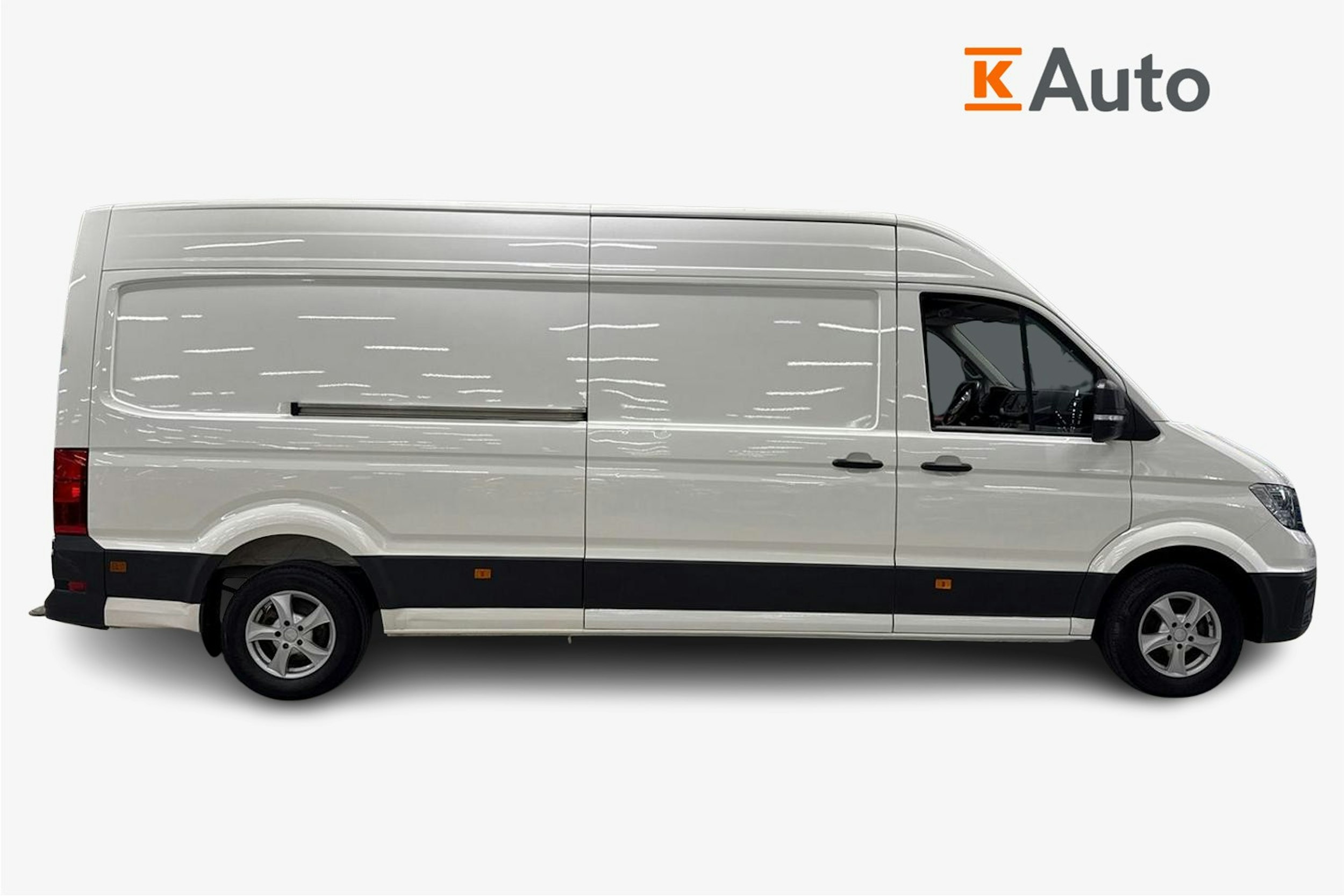 valkoinen Volkswagen Crafter 2018 kuva 6.