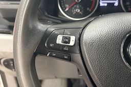 valkoinen Volkswagen Crafter 2018 kuva 15.