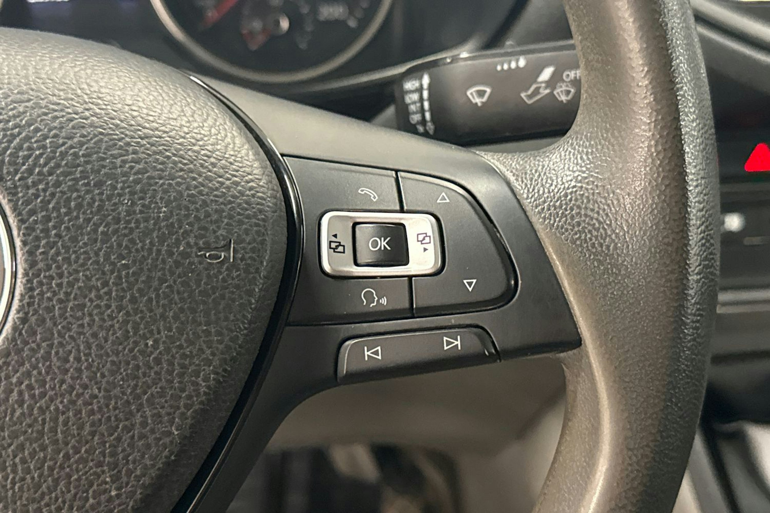 valkoinen Volkswagen Crafter 2018 kuva 16.