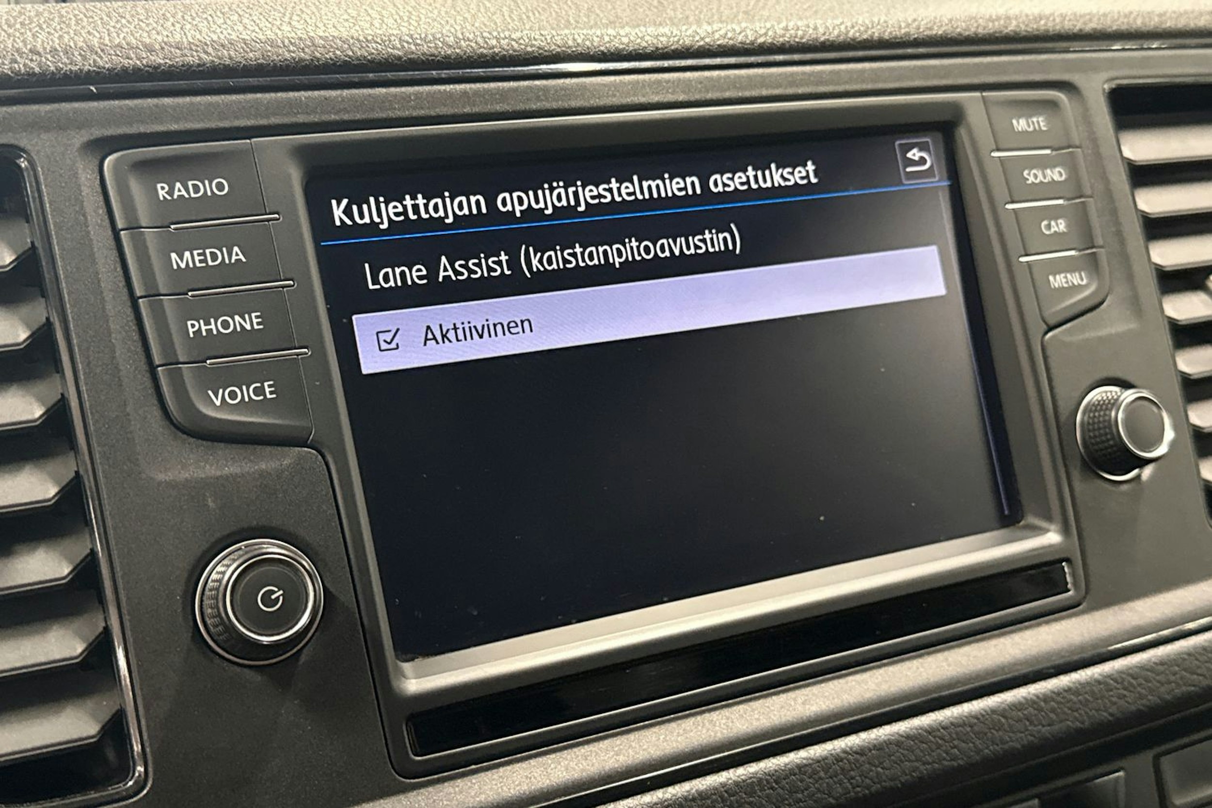 valkoinen Volkswagen Crafter 2018 kuva 17.