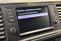 valkoinen Volkswagen Crafter 2018 kuva 17.