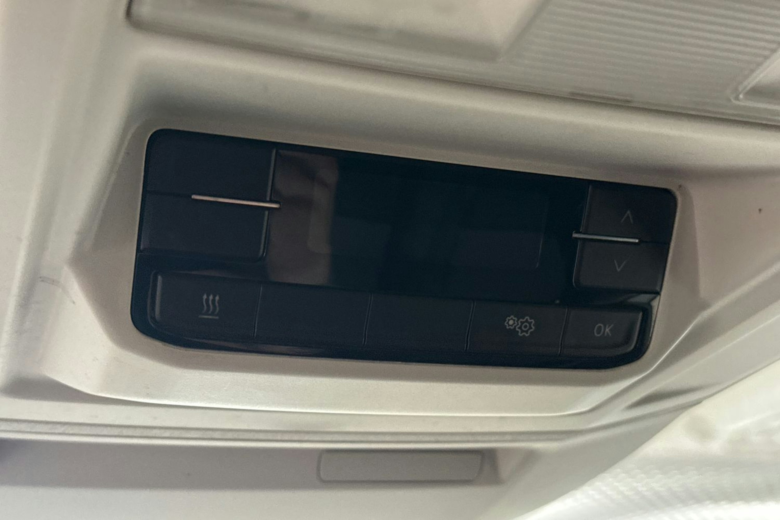 valkoinen Volkswagen Crafter 2018 kuva 19.