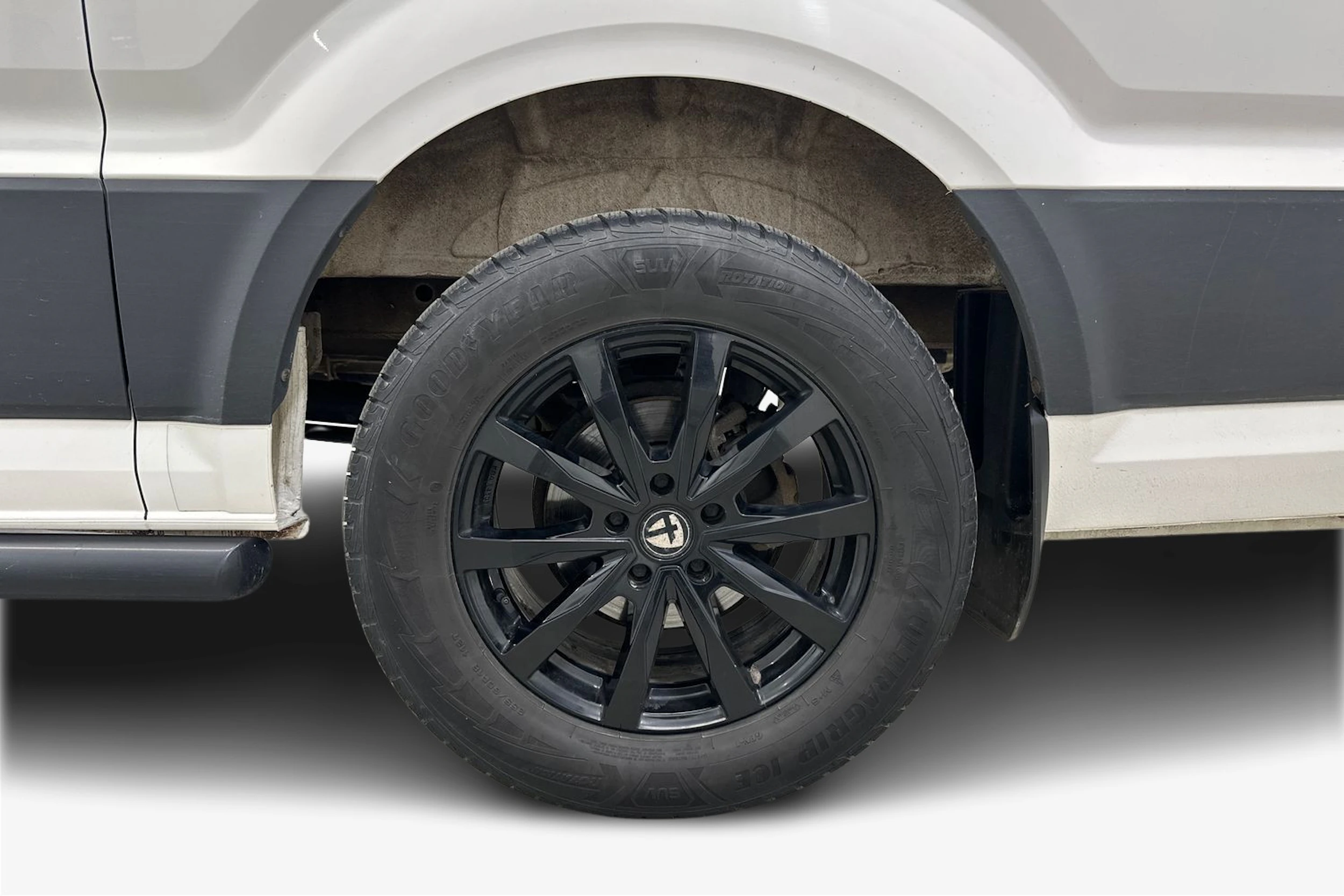 valkoinen Volkswagen Crafter 2018 kuva 9.