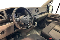musta Volkswagen Crafter 2018 kuva 8.