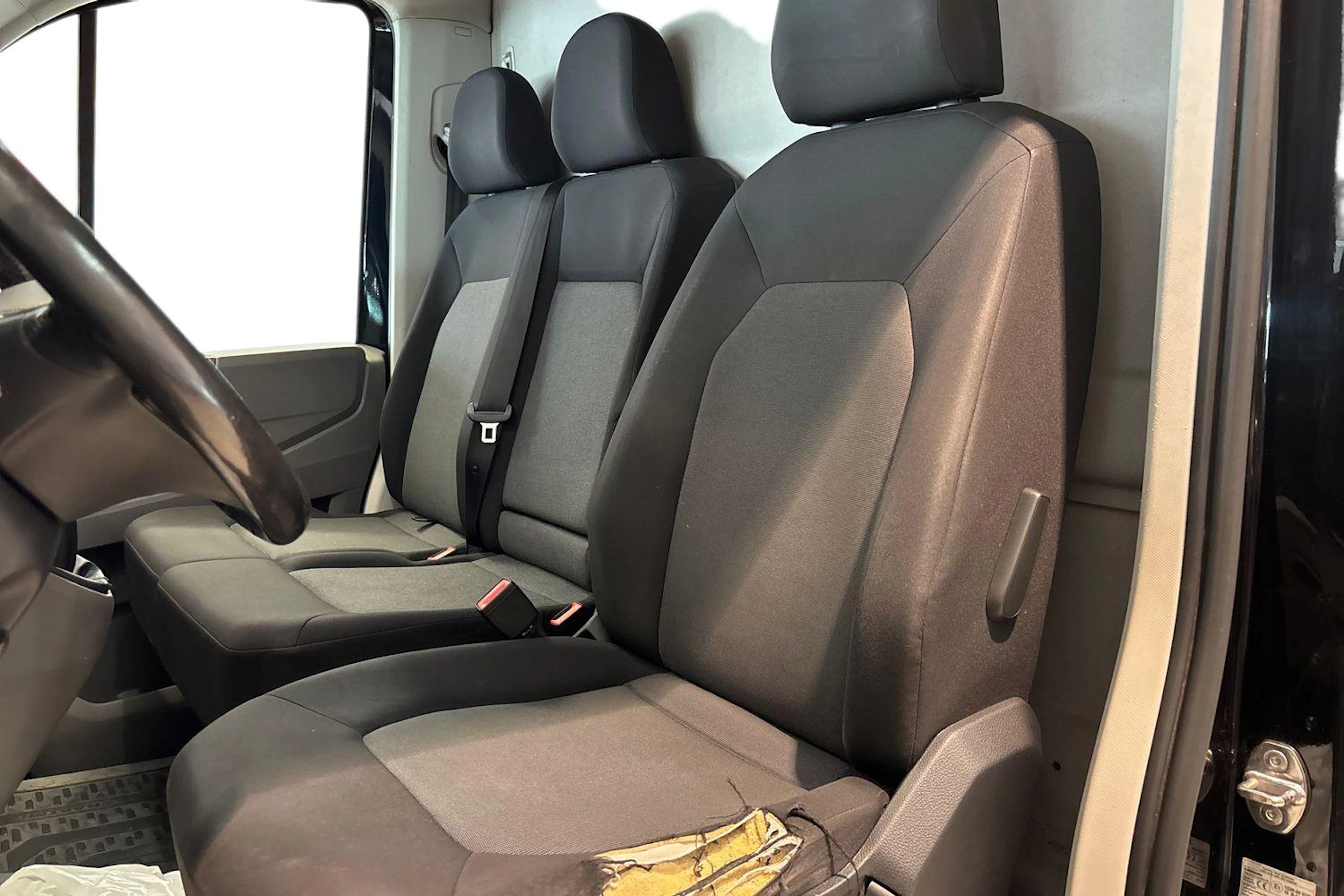 musta Volkswagen Crafter 2018 kuva 11.