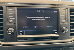 musta Volkswagen Crafter 2018 kuva 20.