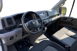 Valkoinen Volkswagen CRAFTER 2018 kuva 7.