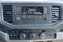 Valkoinen Volkswagen CRAFTER 2018 kuva 18.