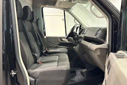 Musta Volkswagen CRAFTER 2019 kuva 10.
