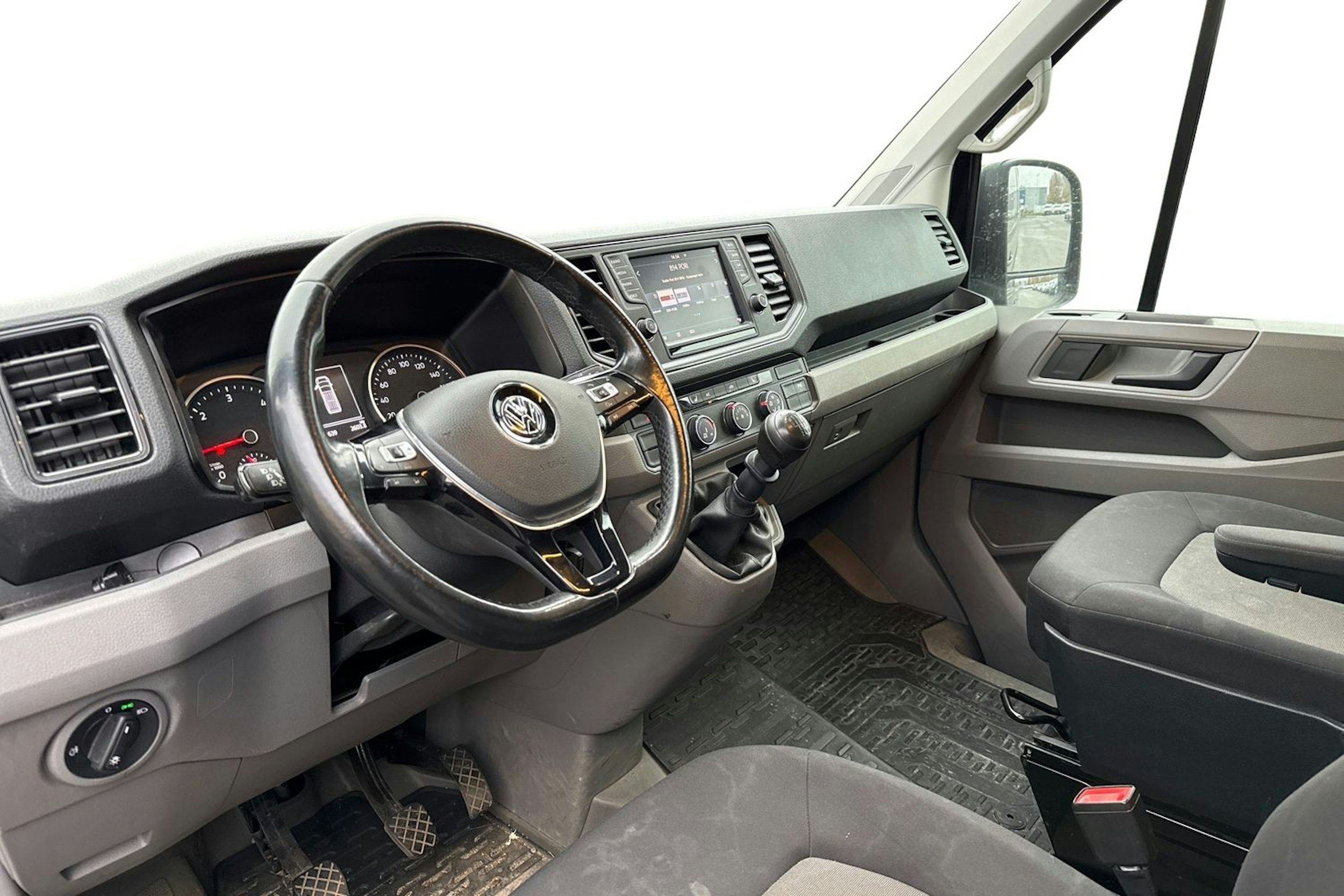 musta Volkswagen Crafter 2018 kuva 3.