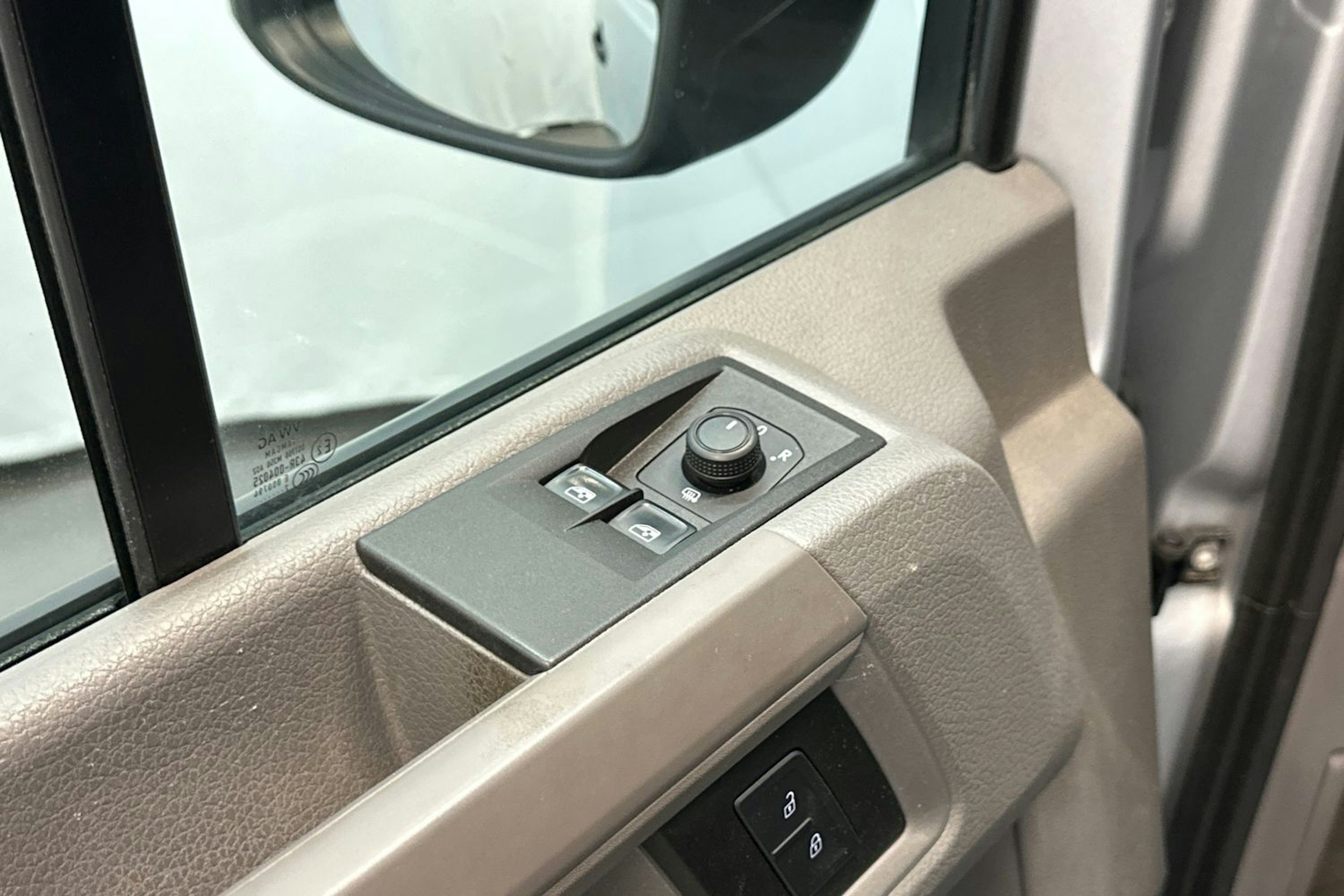 hopea Volkswagen Crafter 2018 kuva 17.