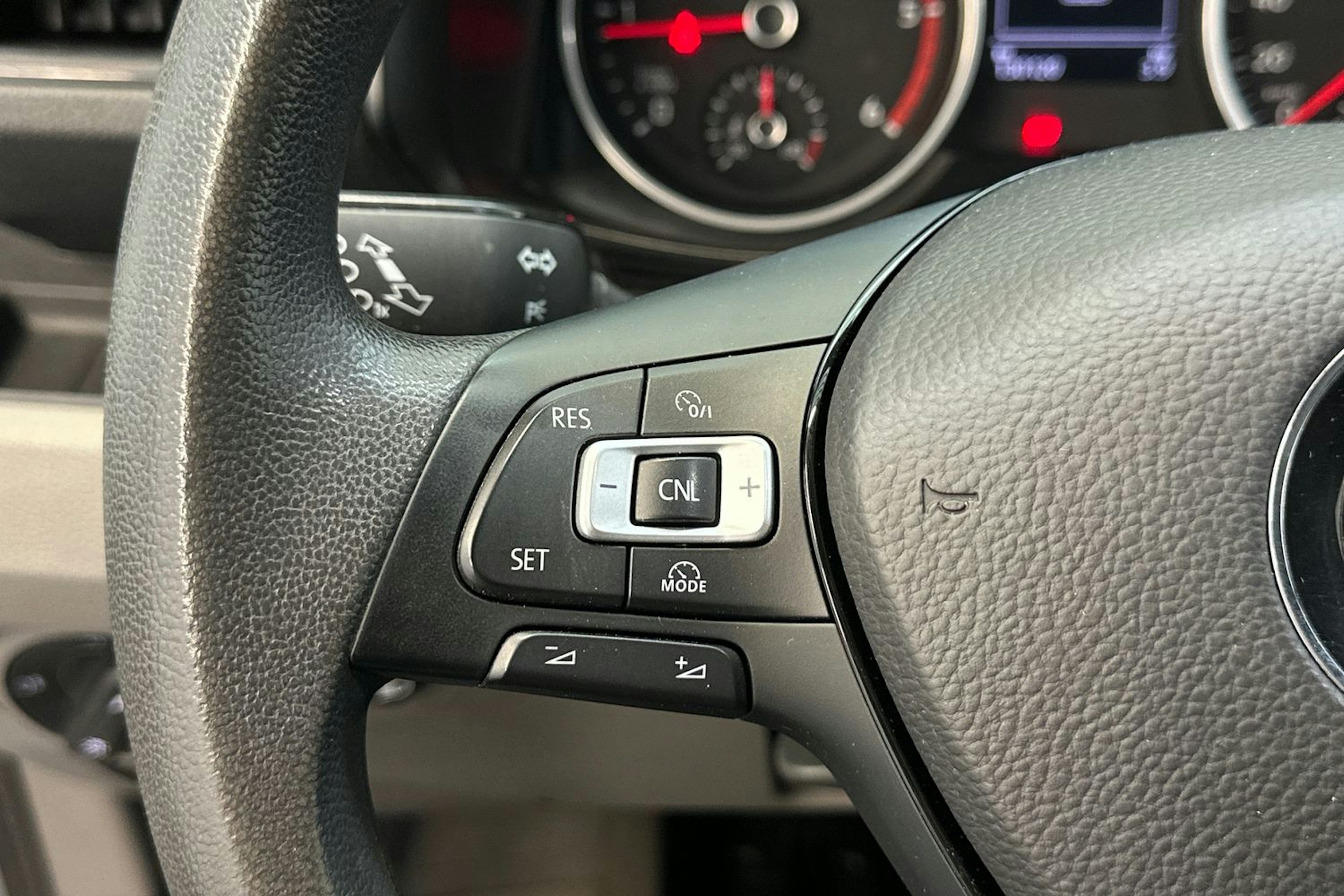 hopea Volkswagen Crafter 2018 kuva 19.