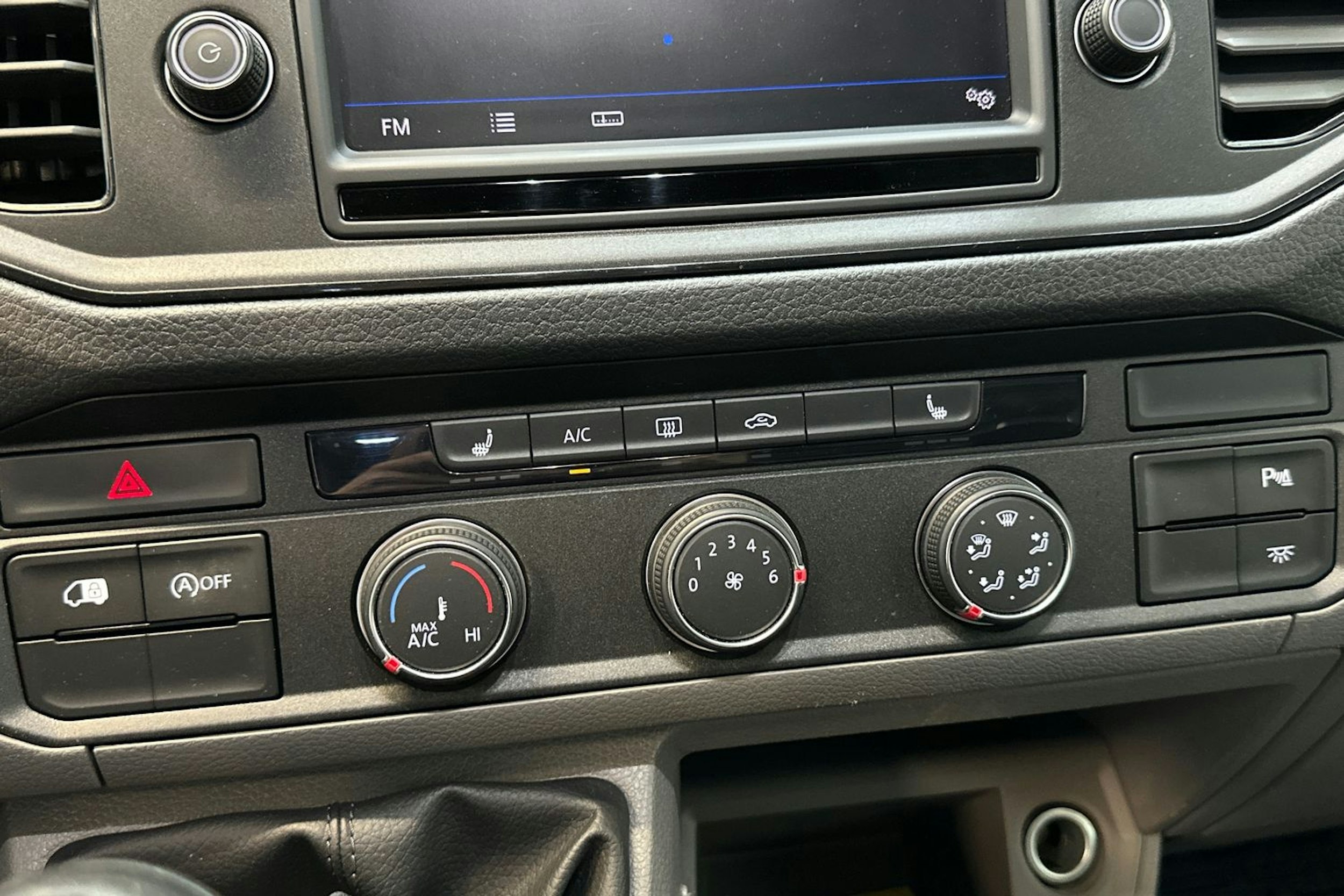 hopea Volkswagen Crafter 2018 kuva 23.