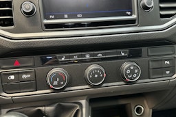 hopea Volkswagen Crafter 2018 kuva 23.