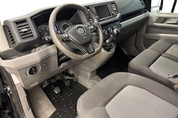 musta Volkswagen Crafter 2018 kuva 7.