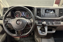 Musta Volkswagen CRAFTER 2018 kuva 9.