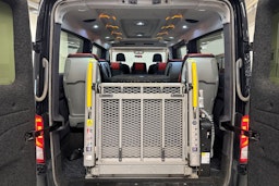 Musta Volkswagen CRAFTER 2018 kuva 17.