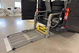 Musta Volkswagen CRAFTER 2018 kuva 19.