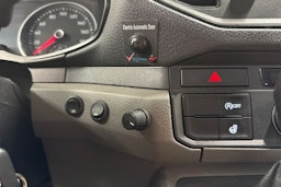 Musta Volkswagen CRAFTER 2018 kuva 22.