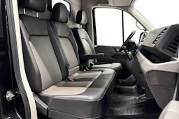 musta Volkswagen Crafter 2018 kuva 8.