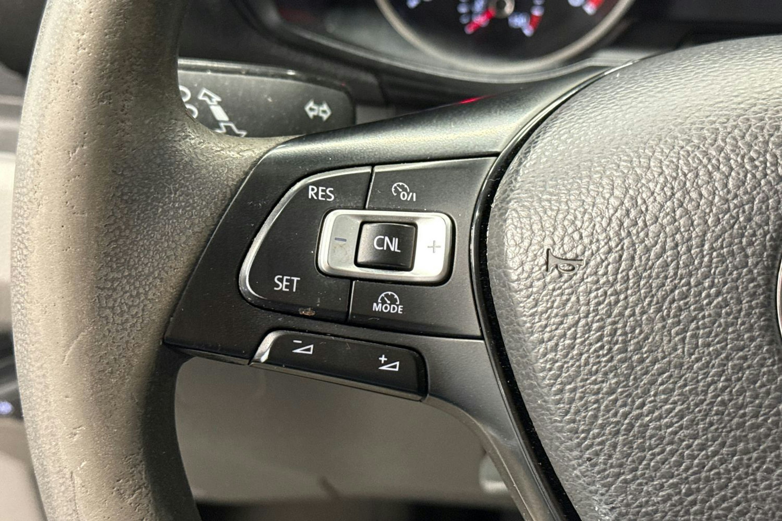 musta Volkswagen Crafter 2018 kuva 12.