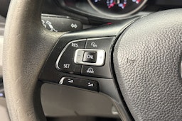 musta Volkswagen Crafter 2018 kuva 12.