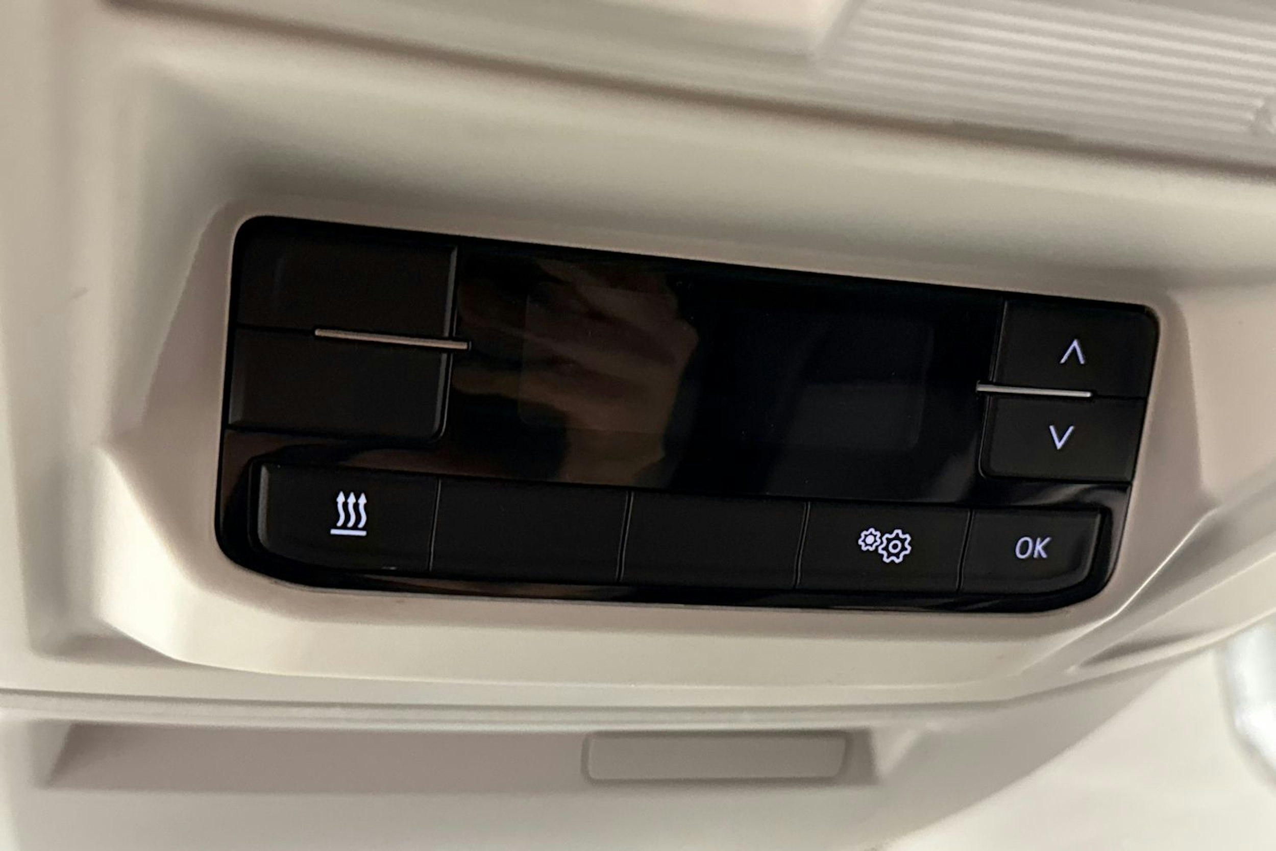 musta Volkswagen Crafter 2018 kuva 16.