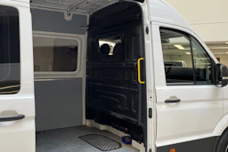 valkoinen Volkswagen Crafter 2018 kuva 14.