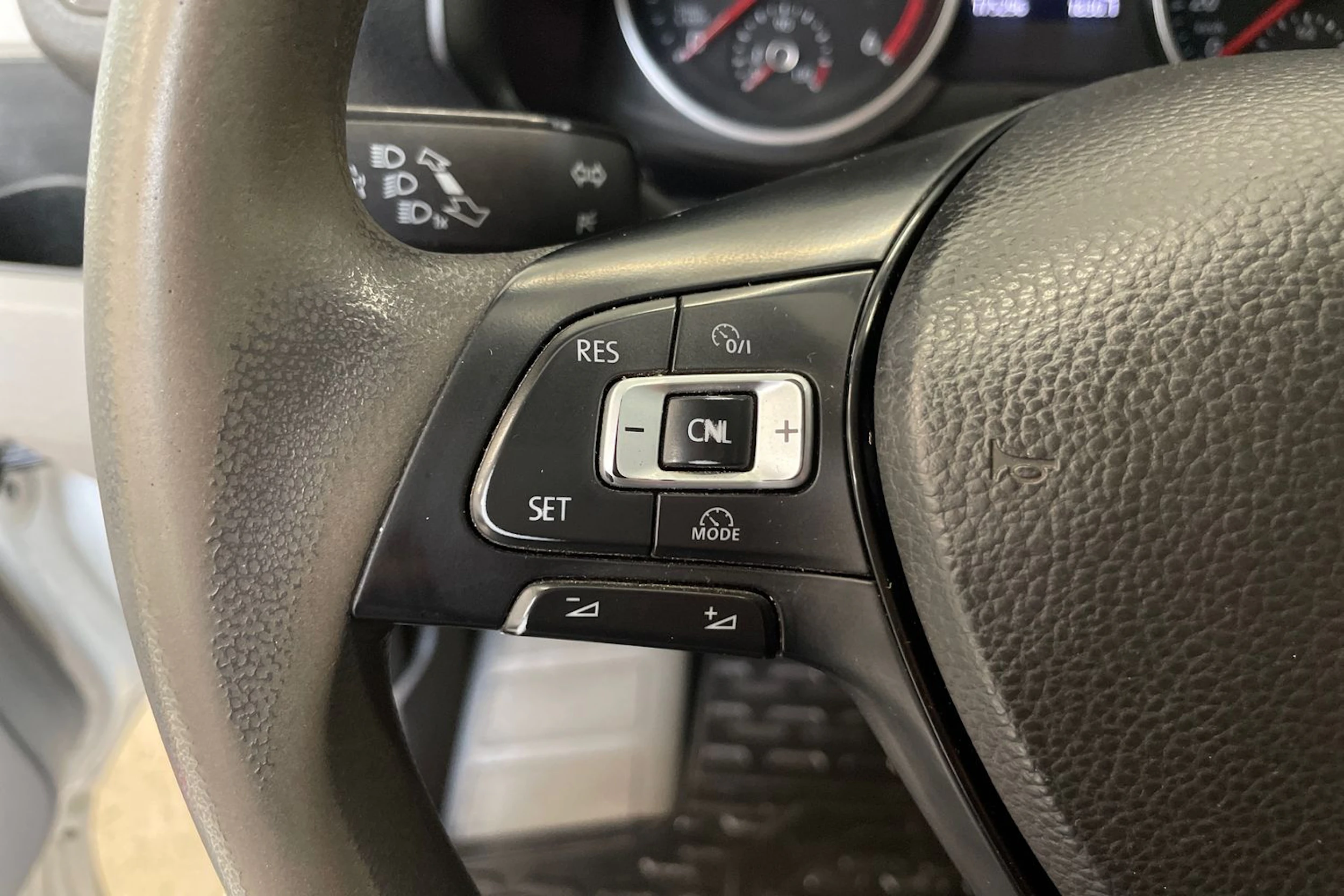 valkoinen Volkswagen Crafter 2018 kuva 19.