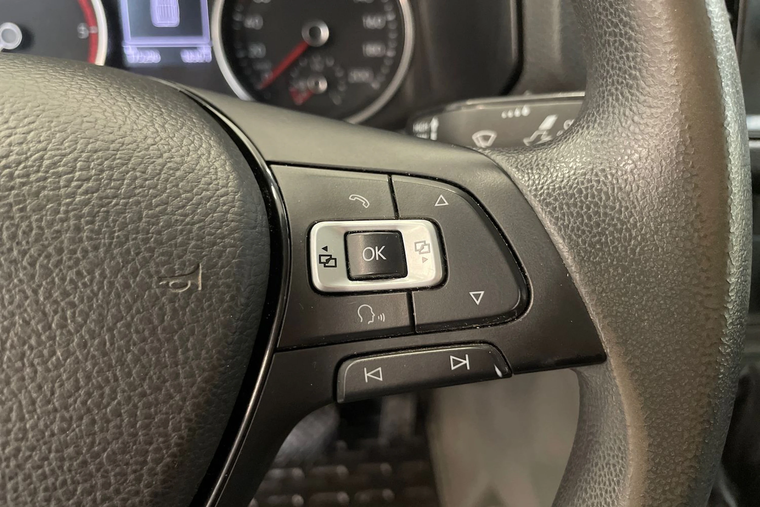 valkoinen Volkswagen Crafter 2018 kuva 20.